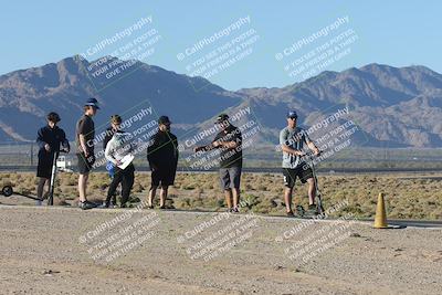 media/Oct-30-2025-Racers Edge (Thu) [[dabbdaf680]]/1-Around the Pits- Track Walk/